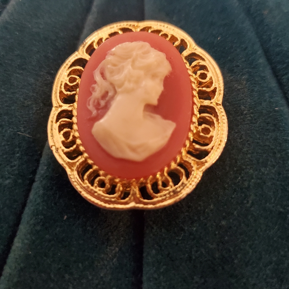 Estate Cameo Brooch